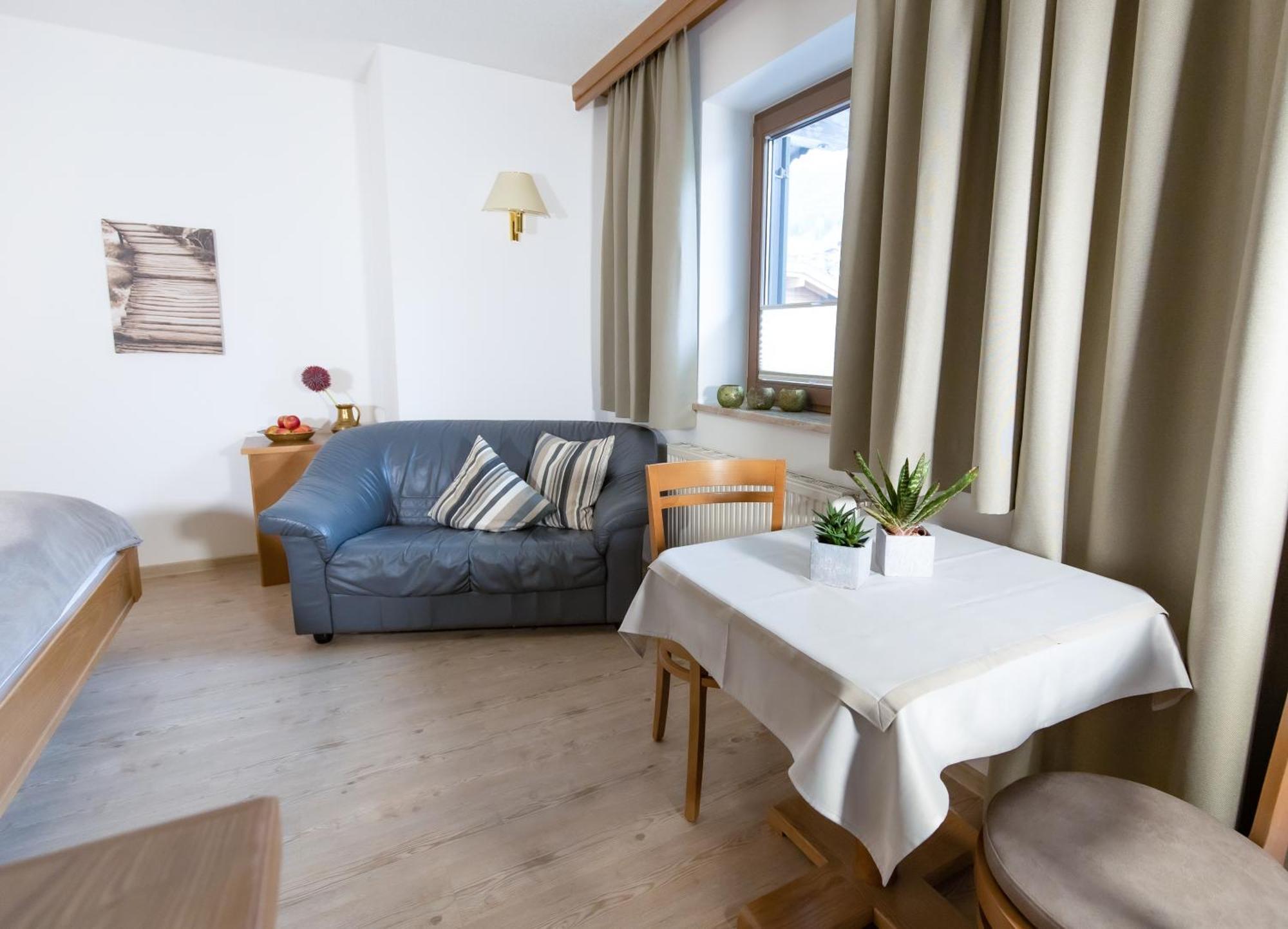 Haus Alpin Apartment Ellmau Exterior photo